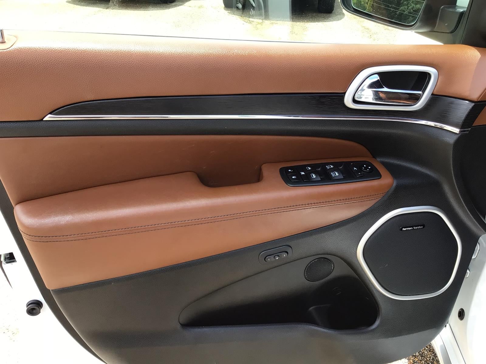 2020 Jeep Grand Cherokee Summit