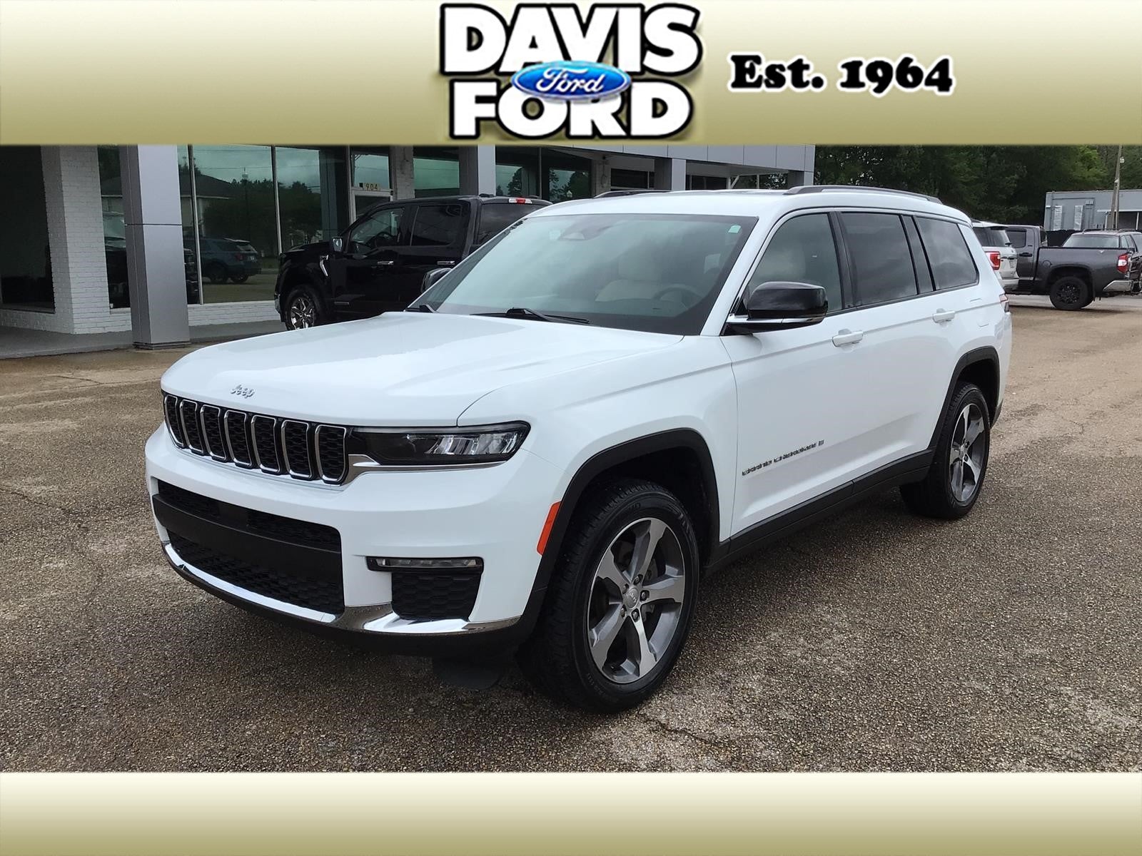 2023 Jeep Grand Cherokee L Limited 4x4's photo