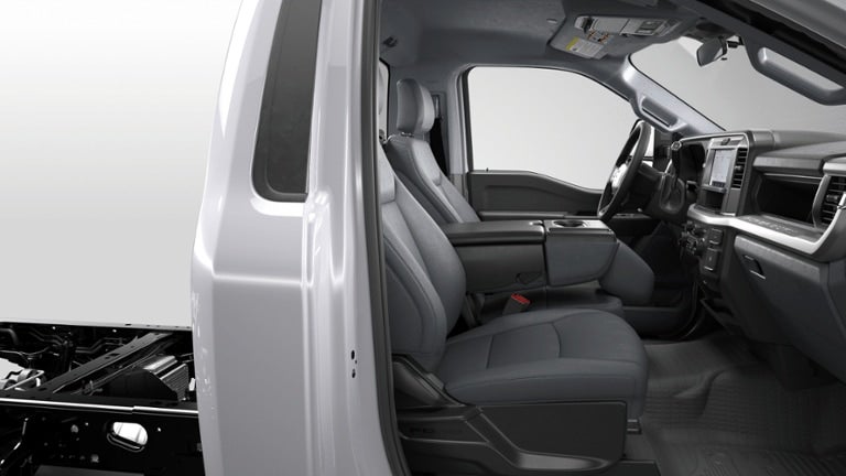 2026 Ford SUPER DUTY F-450 DRW XL 4WD REG CAB 169 WB 84