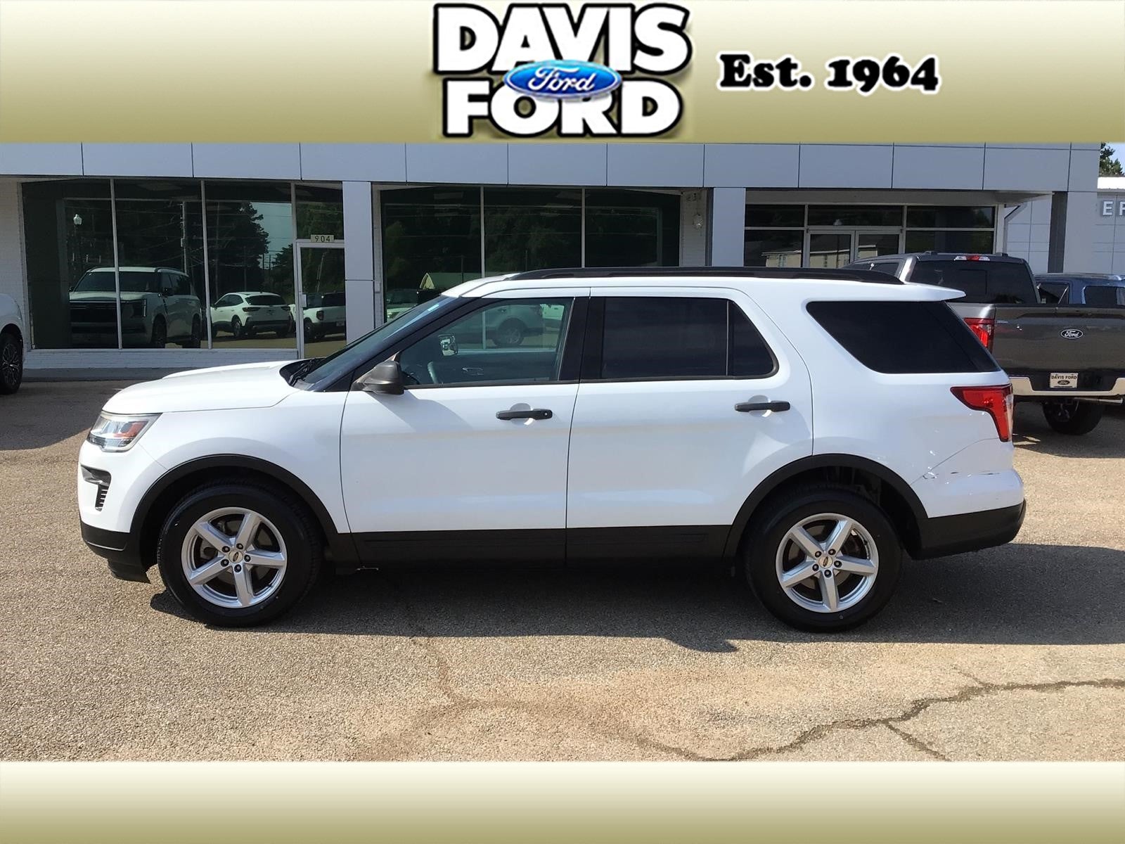 2018 Ford Explorer Base