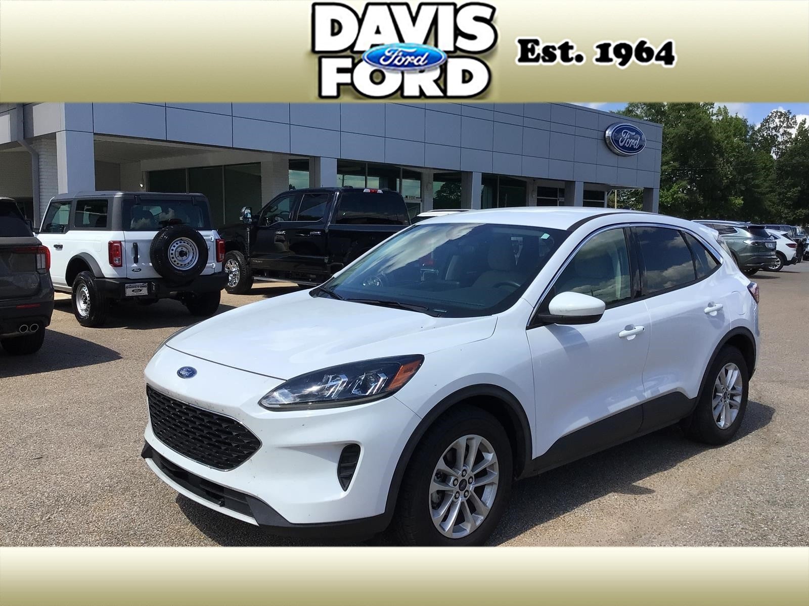 2020 Ford Escape SE