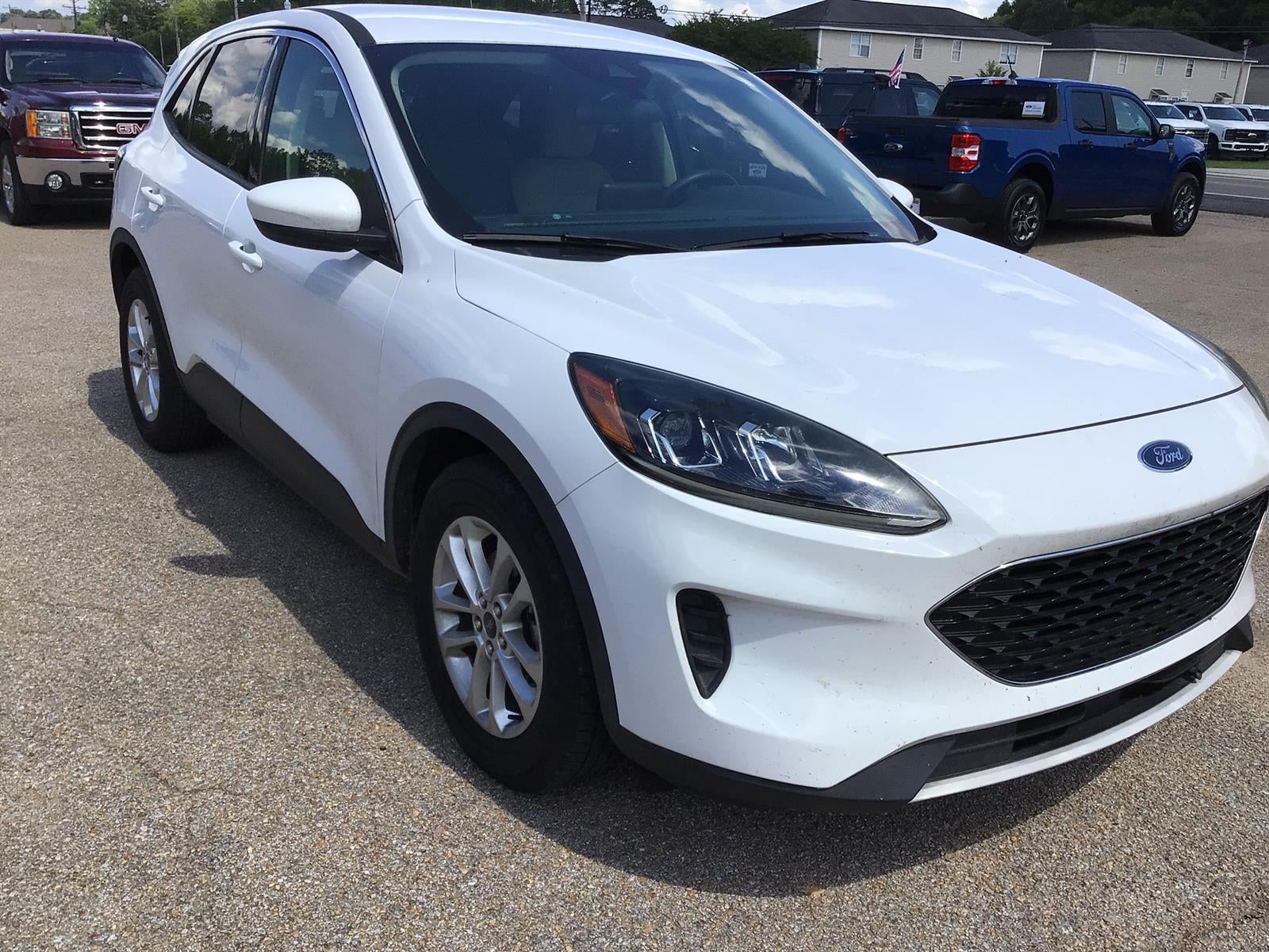 2020 Ford Escape SE
