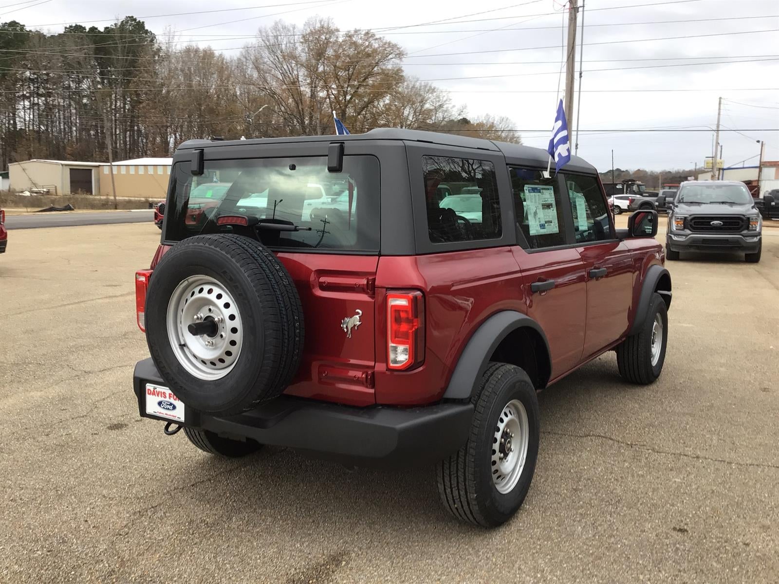 2025 Ford Bronco Base