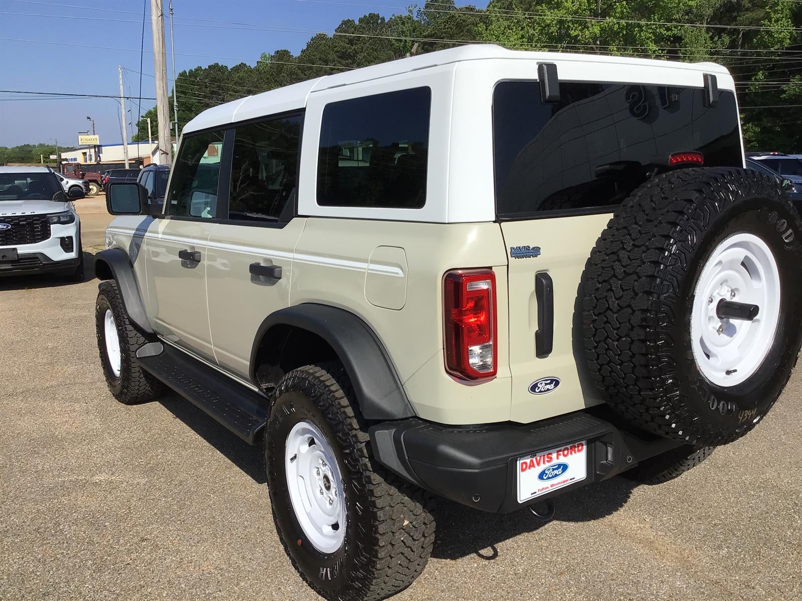 2026 Ford Bronco Heritage Edition