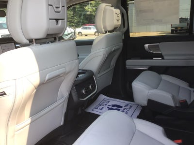 2027 Ford Expedition MAX Platinum