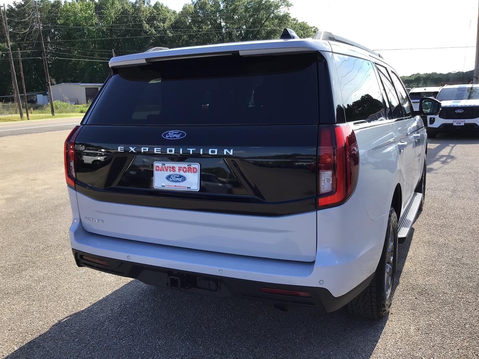 2026 Ford Expedition Active