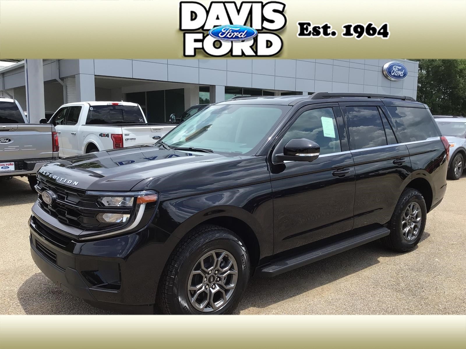 2026 Ford Expedition Active