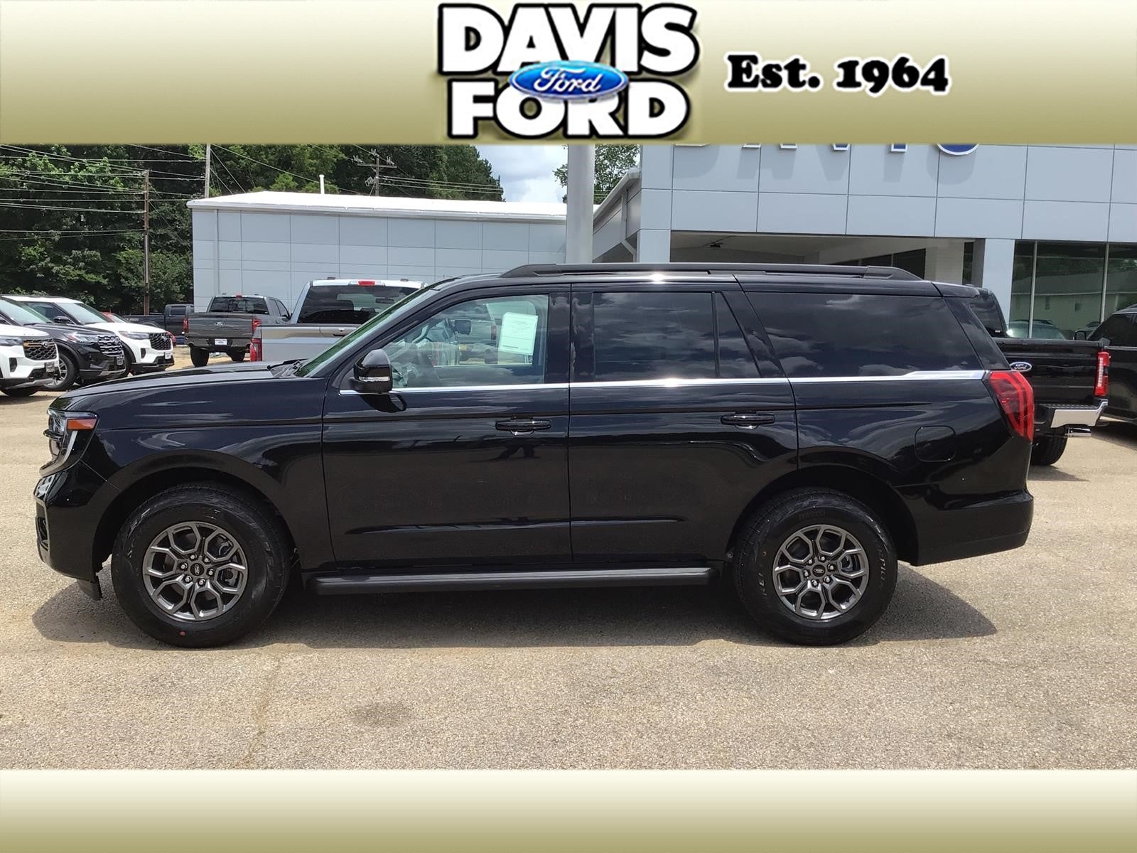 2026 Ford Expedition Active
