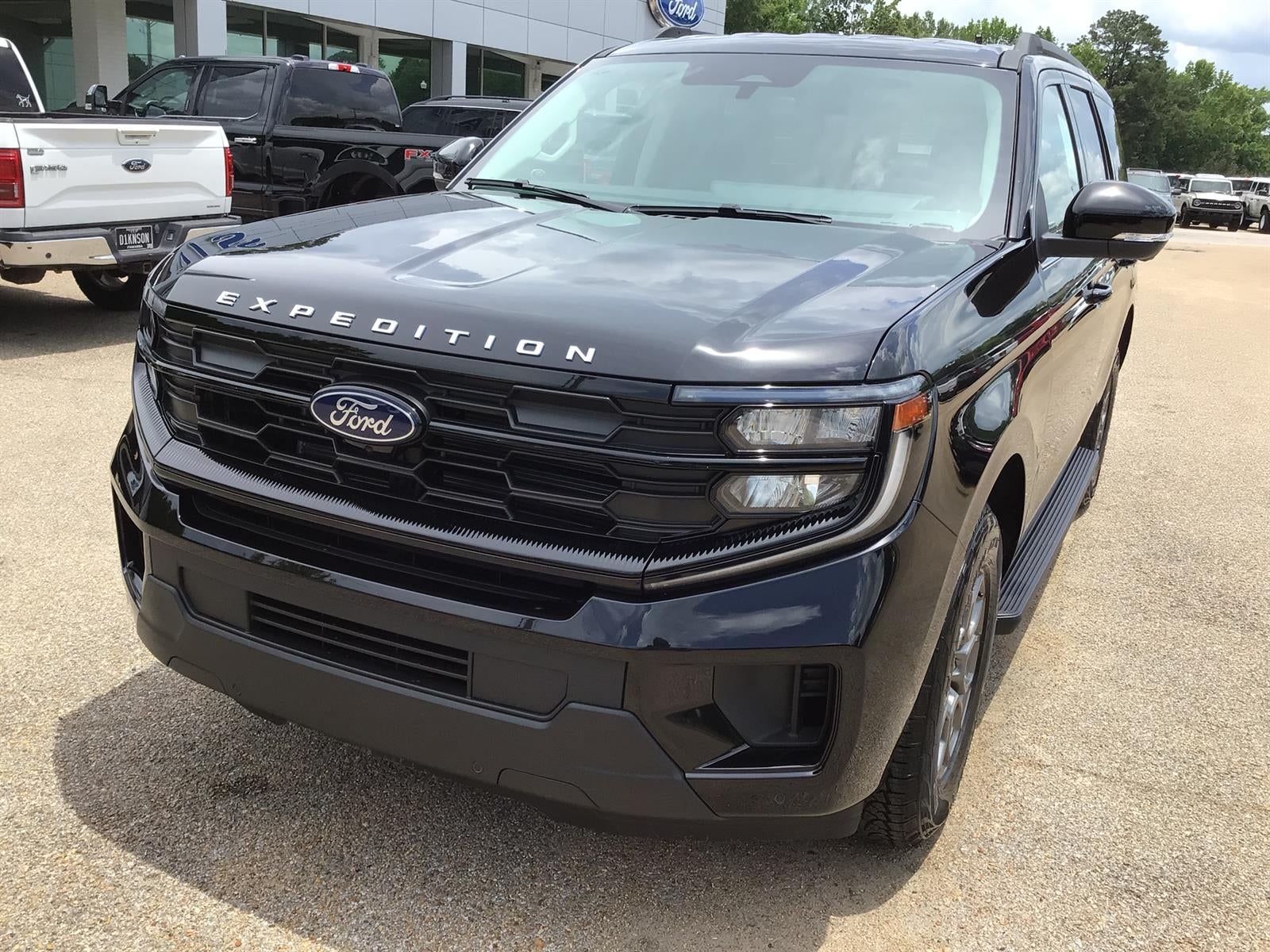 2026 Ford Expedition Active