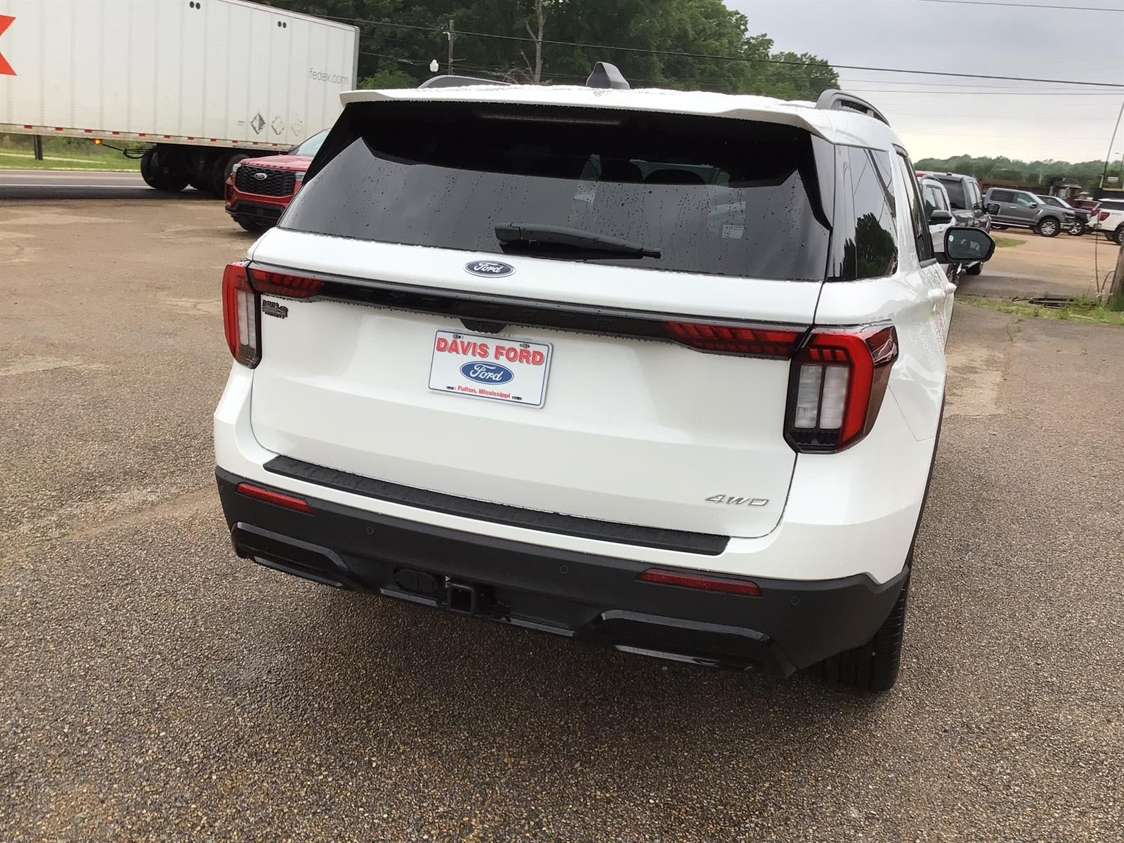 2026 Ford Explorer ST-Line
