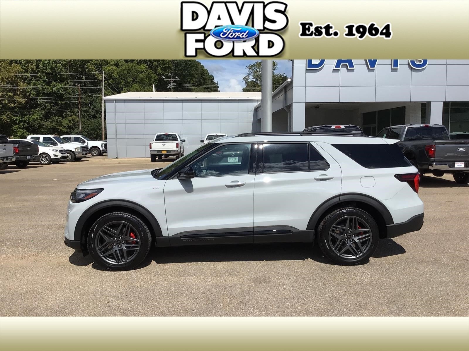 2027 Ford Explorer ST-Line