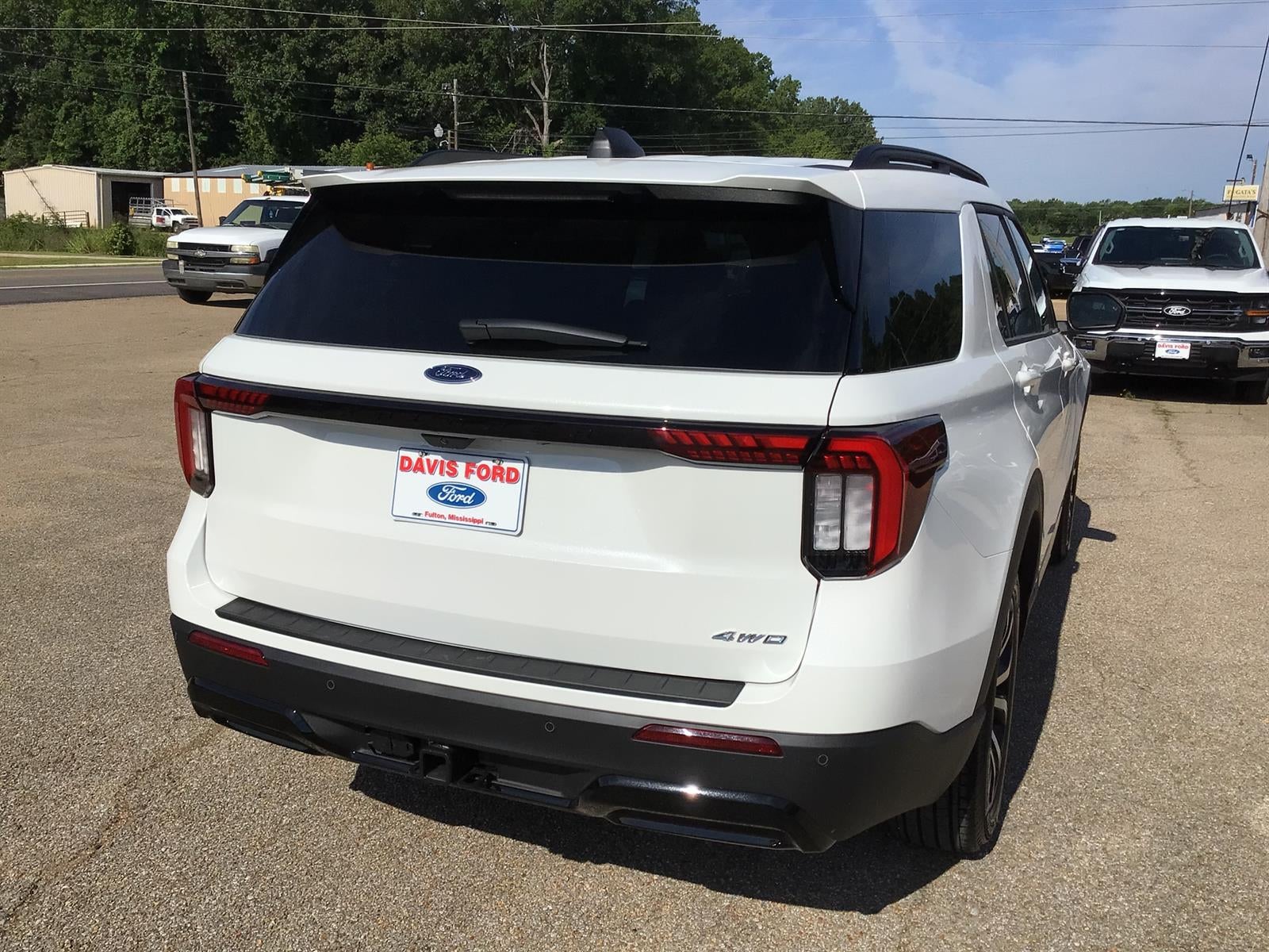 2026 Ford Explorer ST-Line