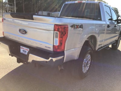 2019 Ford F-250 Super Duty XLT 4WD CREW CAB 6.75 BO