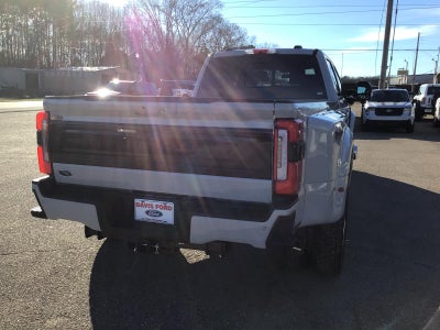 2026 Ford F-450 Super Duty Platinum