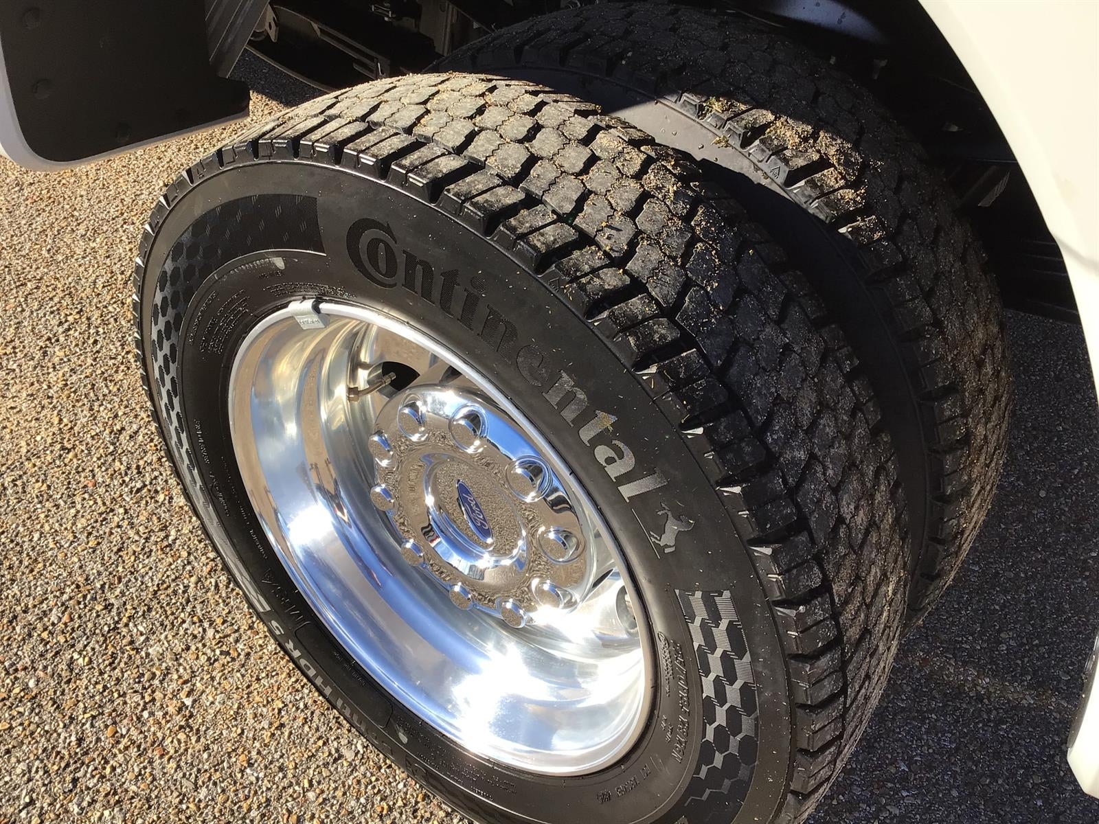 2026 Ford F-450 Super Duty Platinum