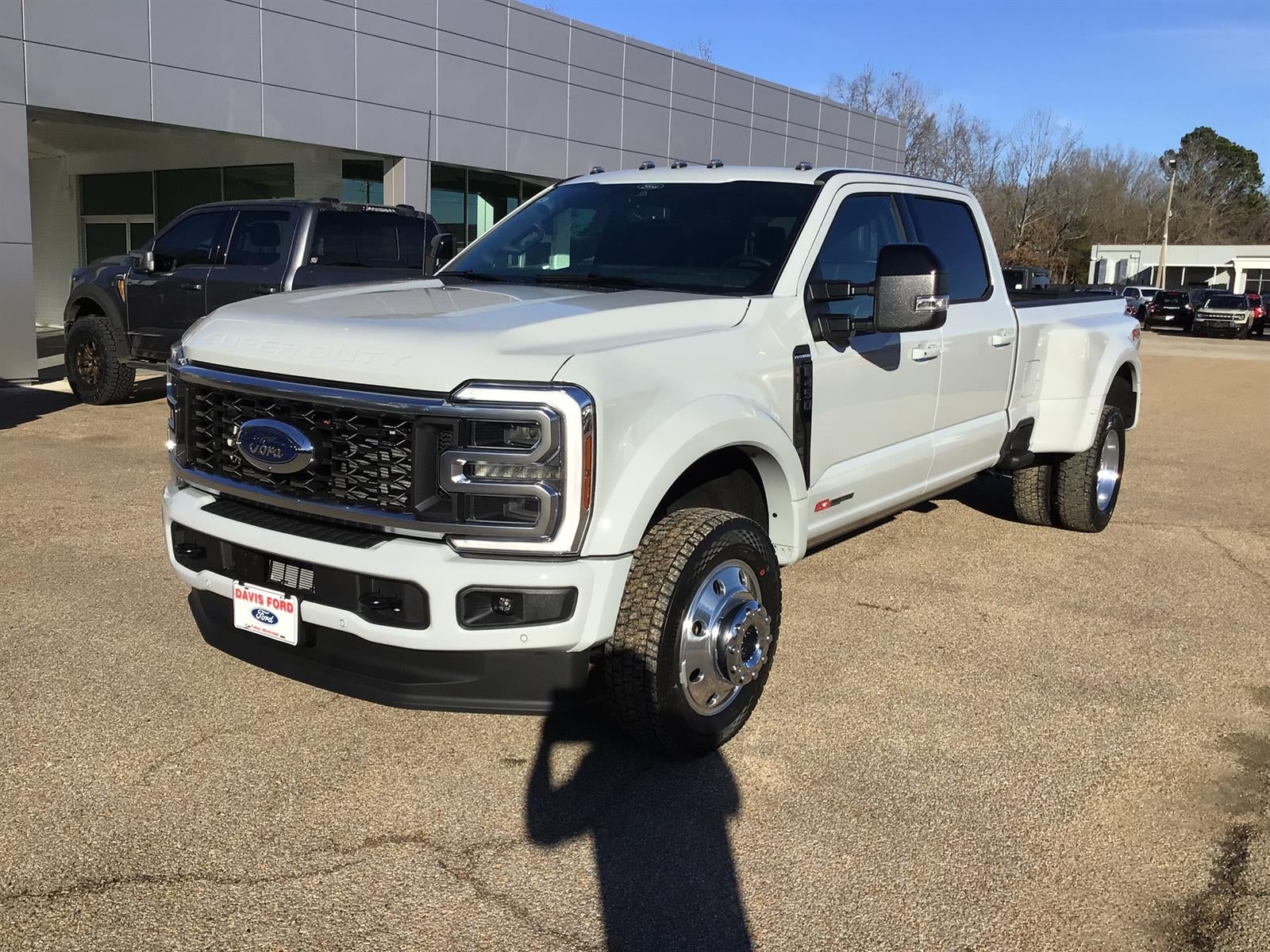 2026 Ford F-450 Super Duty Platinum