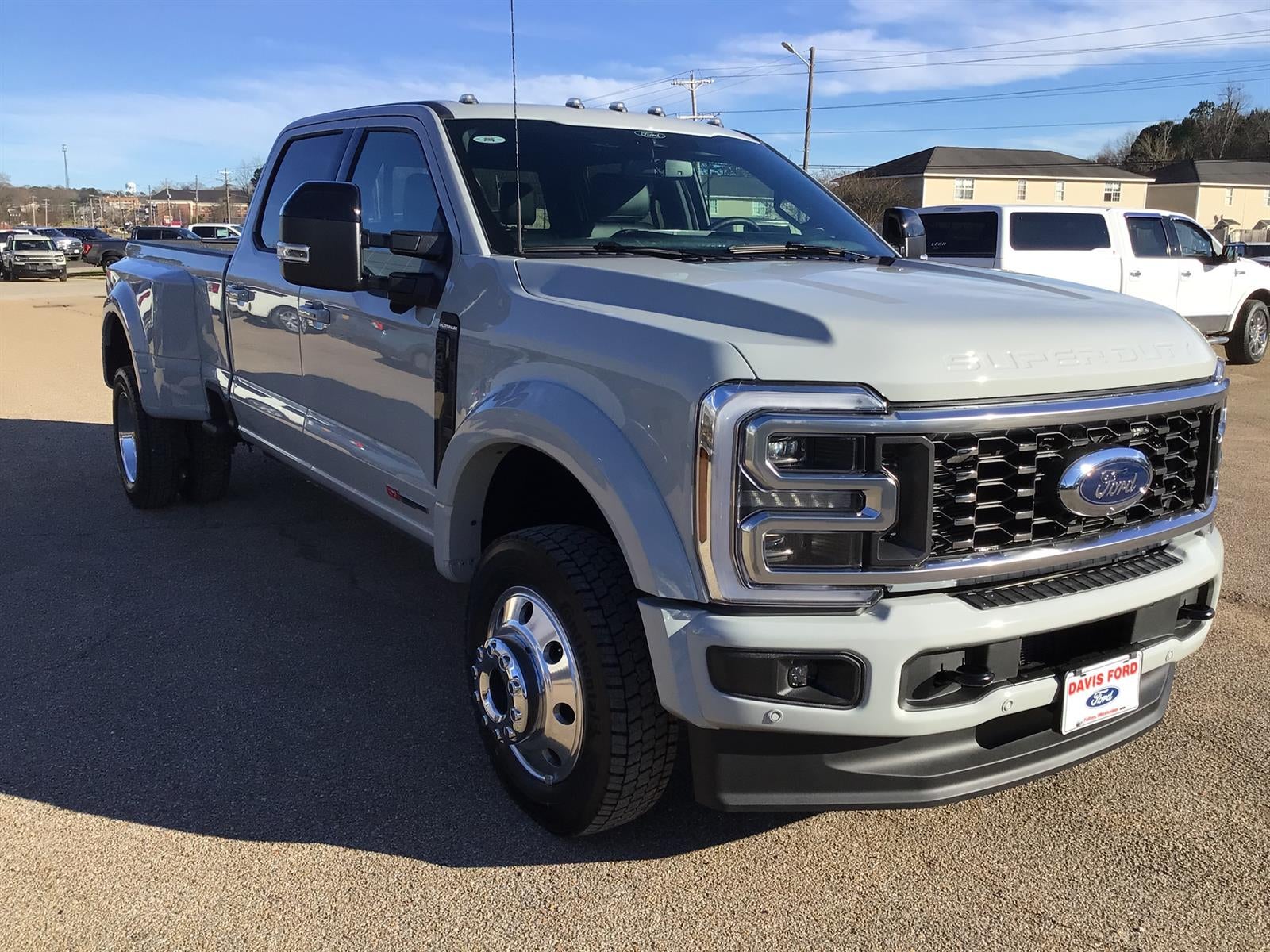 2026 Ford F-450 Super Duty Platinum