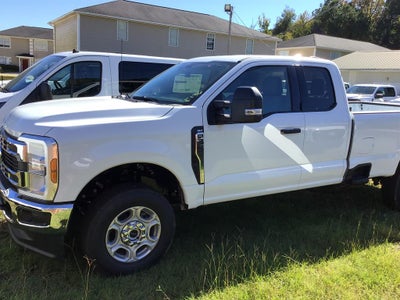 2026 Ford F-350 Super Duty XLT