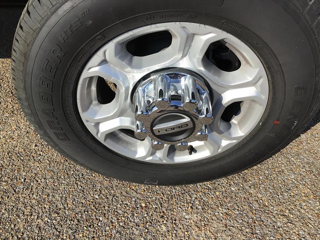 2026 Ford F-350 Super Duty XLT