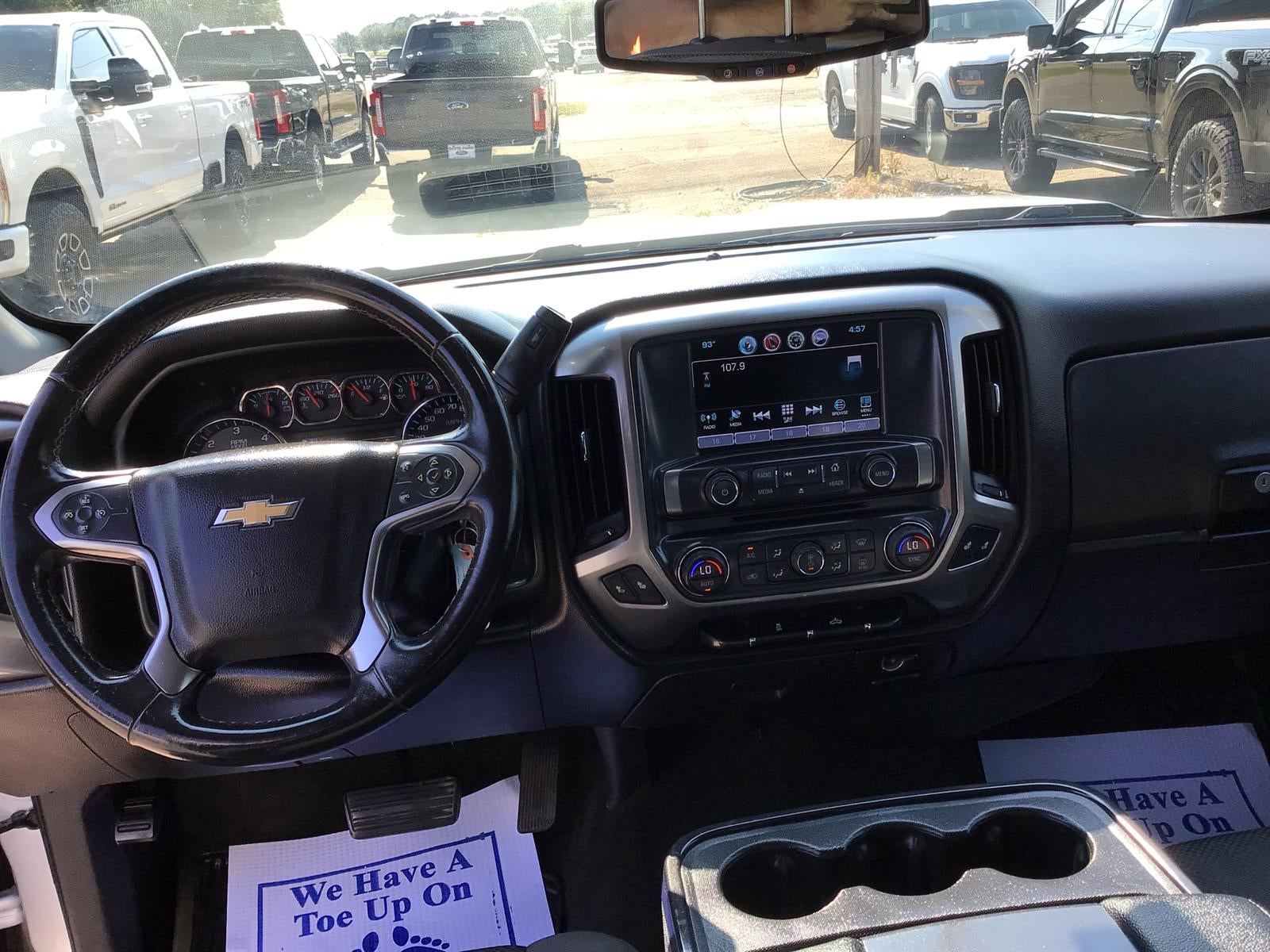 2018 Chevrolet Silverado 1500 4WD DOUBLE CAB 143.5 LT