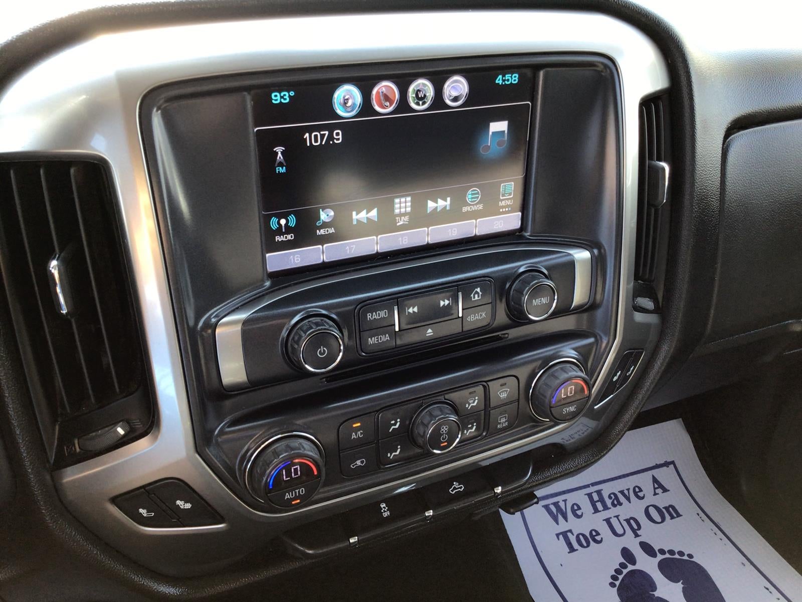 2018 Chevrolet Silverado 1500 4WD DOUBLE CAB 143.5 LT