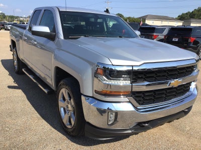 2018 Chevrolet Silverado 1500 4WD DOUBLE CAB 143.5 LT