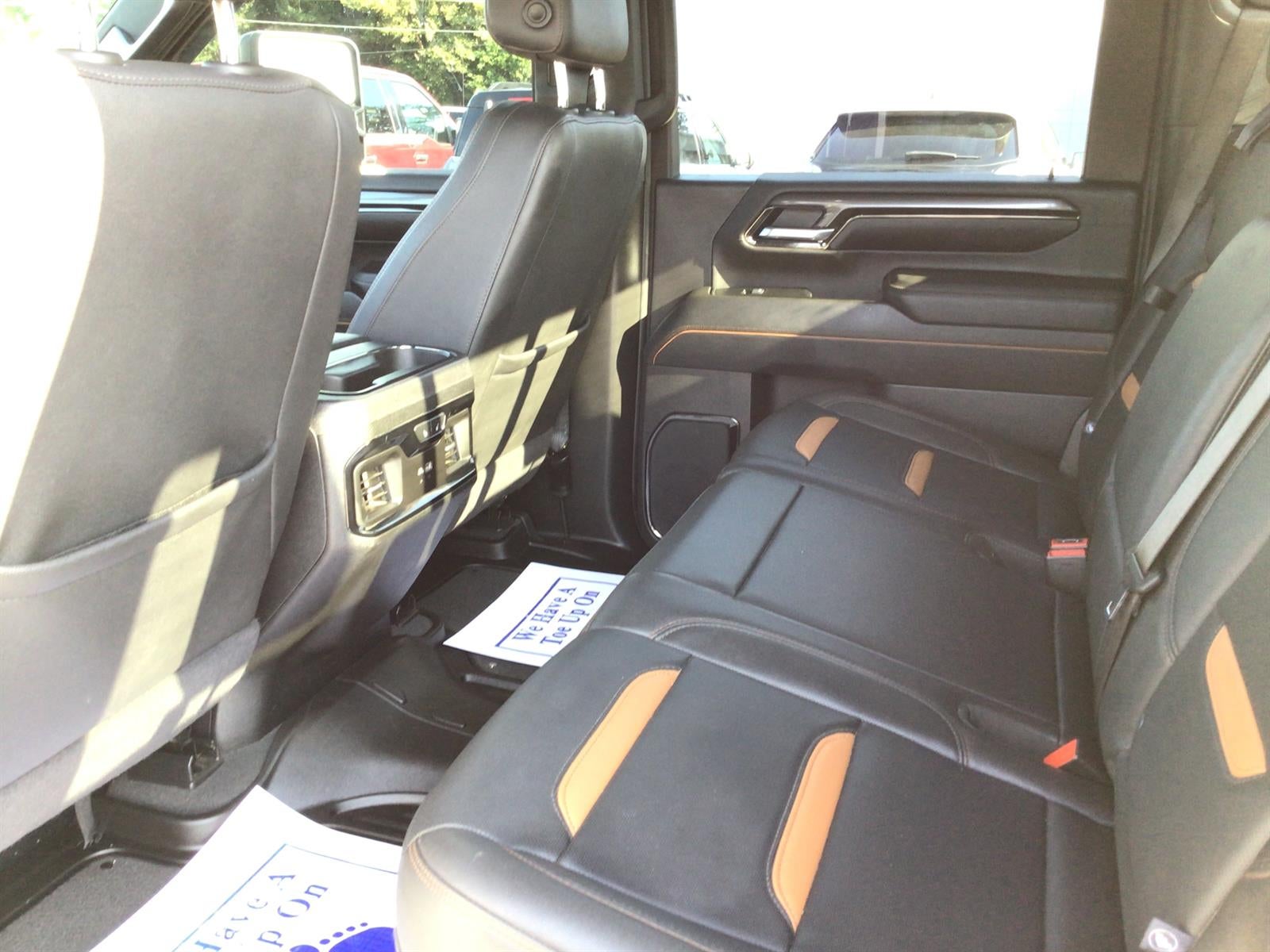 2025 GMC Sierra 2500HD AT4