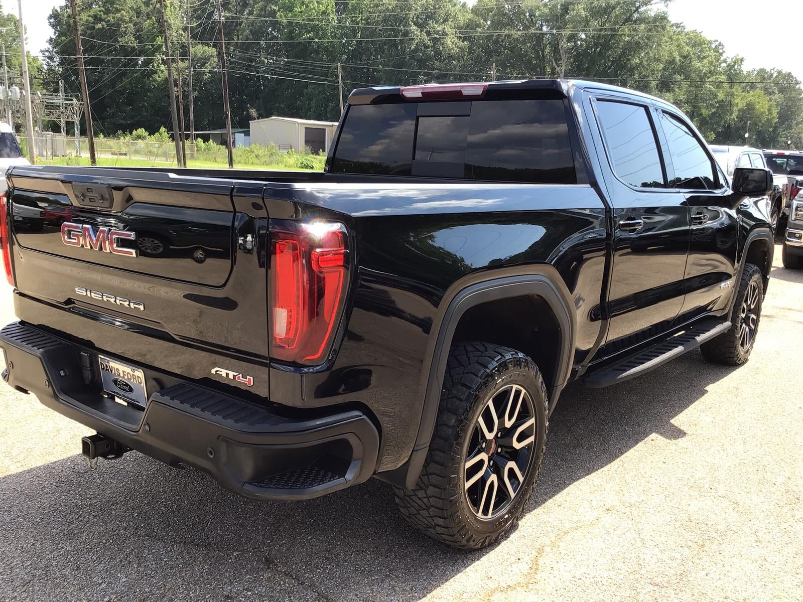 2024 GMC Sierra 1500 AT4