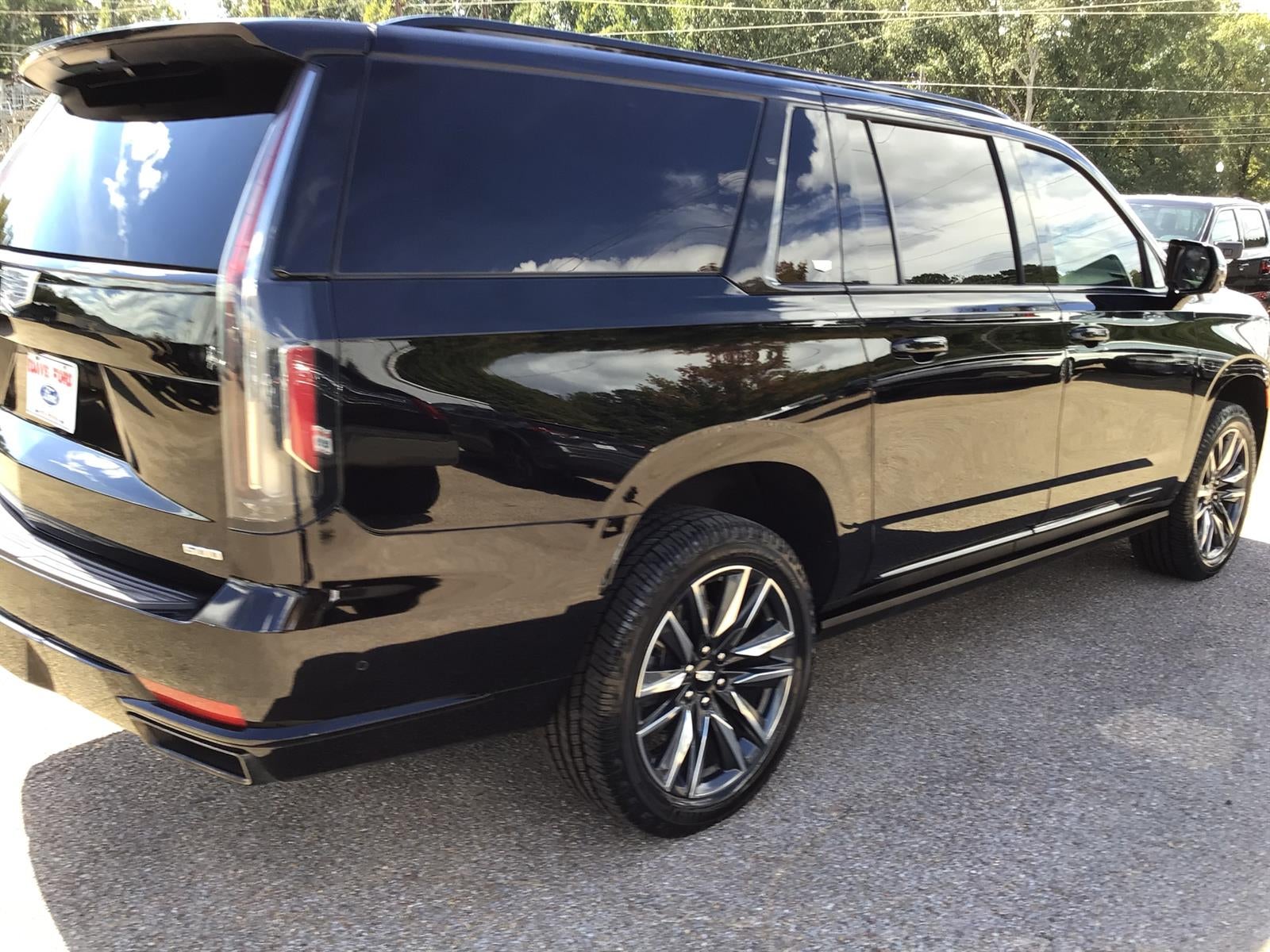 2024 Cadillac Escalade ESV Sport