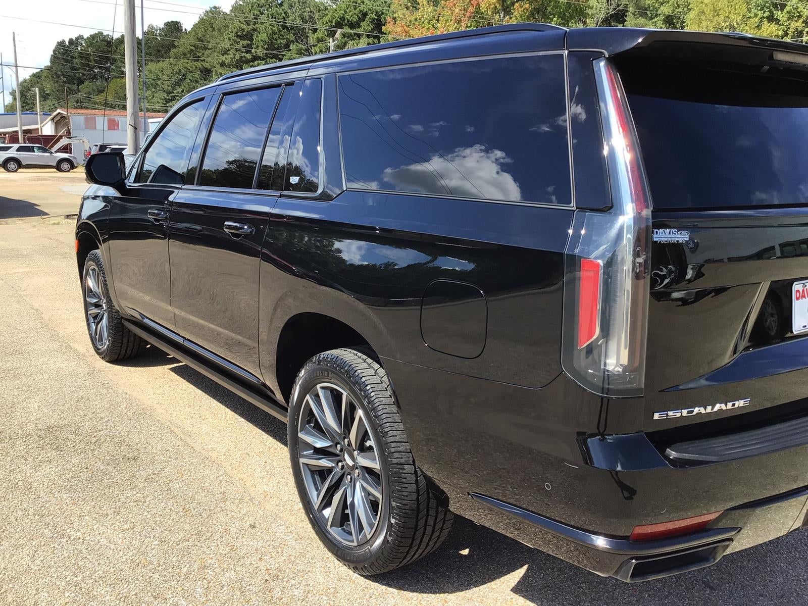 2024 Cadillac Escalade ESV Sport
