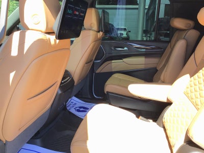 2024 Cadillac Escalade ESV Sport