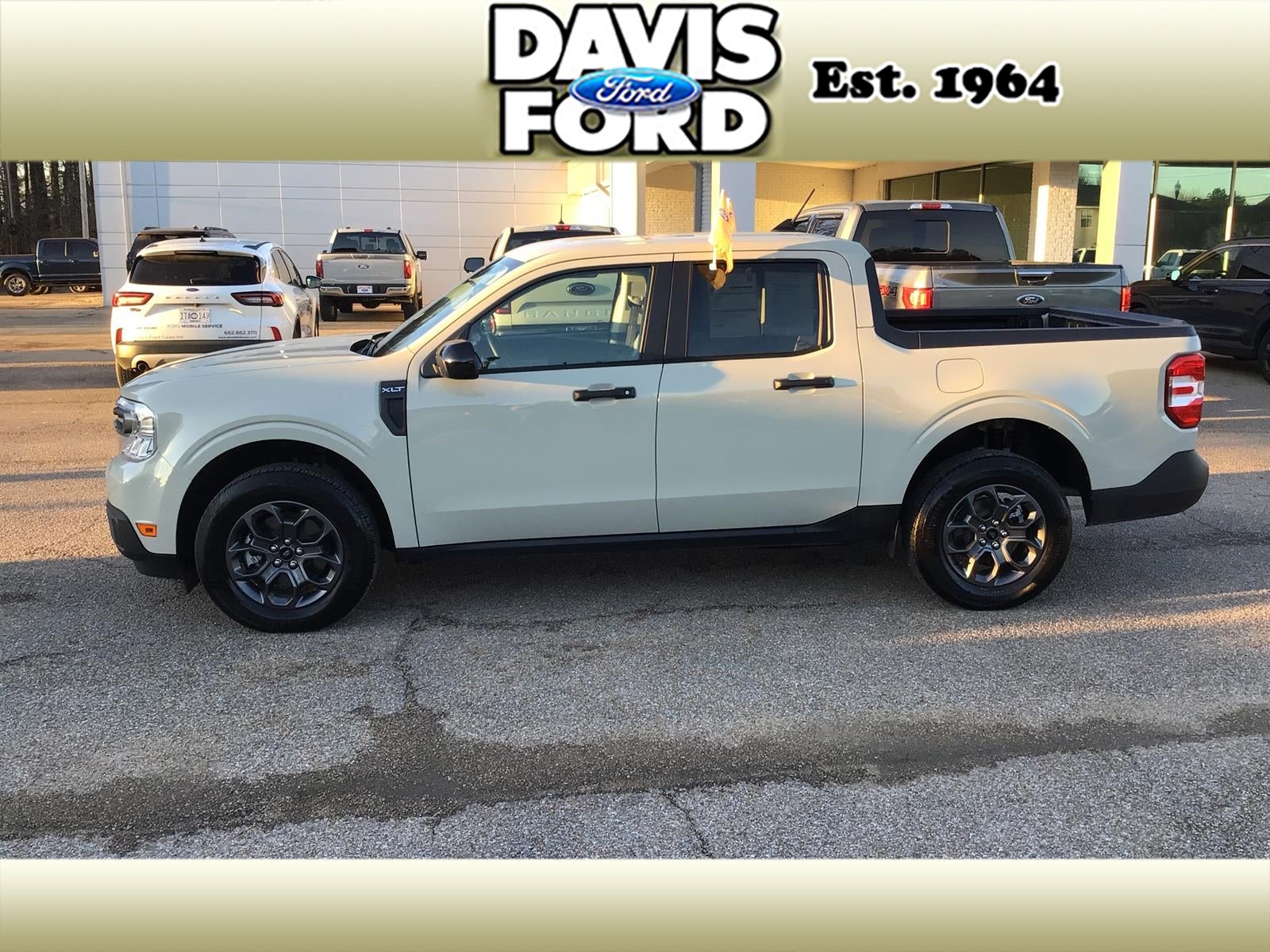 2024 Ford Maverick XLT