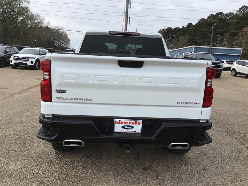 2023 Chevrolet Silverado 1500 Custom Trail Boss