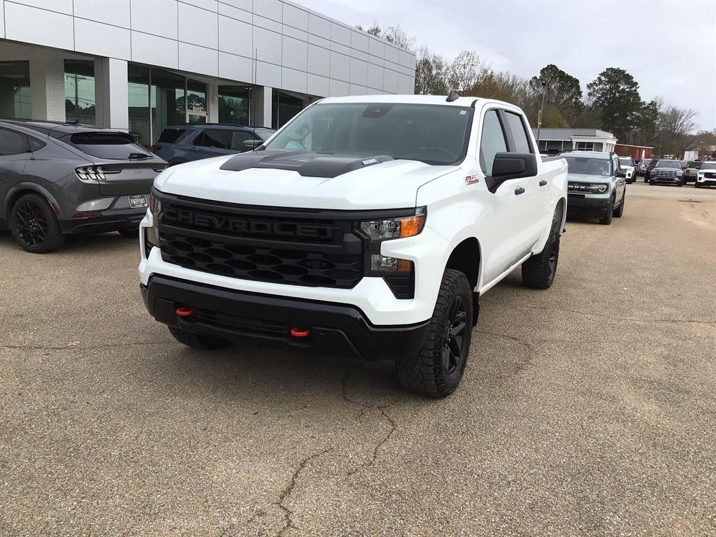 2023 Chevrolet Silverado 1500 Custom Trail Boss