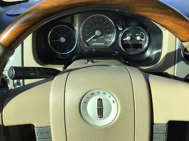 2007 Lincoln Mark LT Base