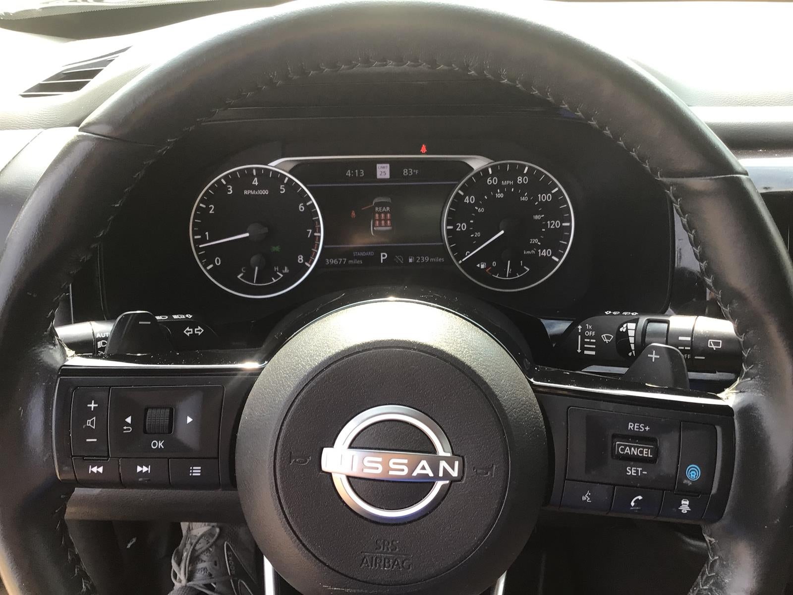 2024 Nissan Pathfinder SL