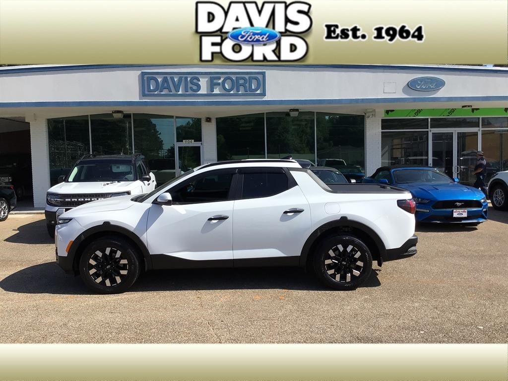 2025 Hyundai SANTA CRUZ SEL Activity