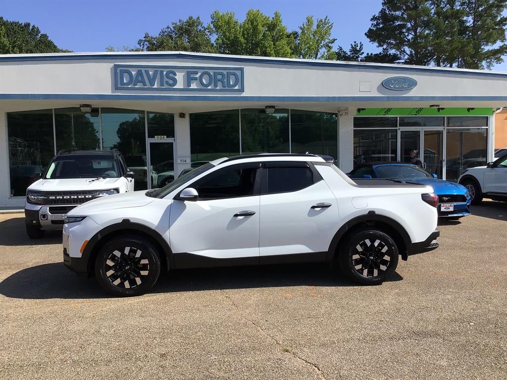 2025 Hyundai SANTA CRUZ SEL Activity