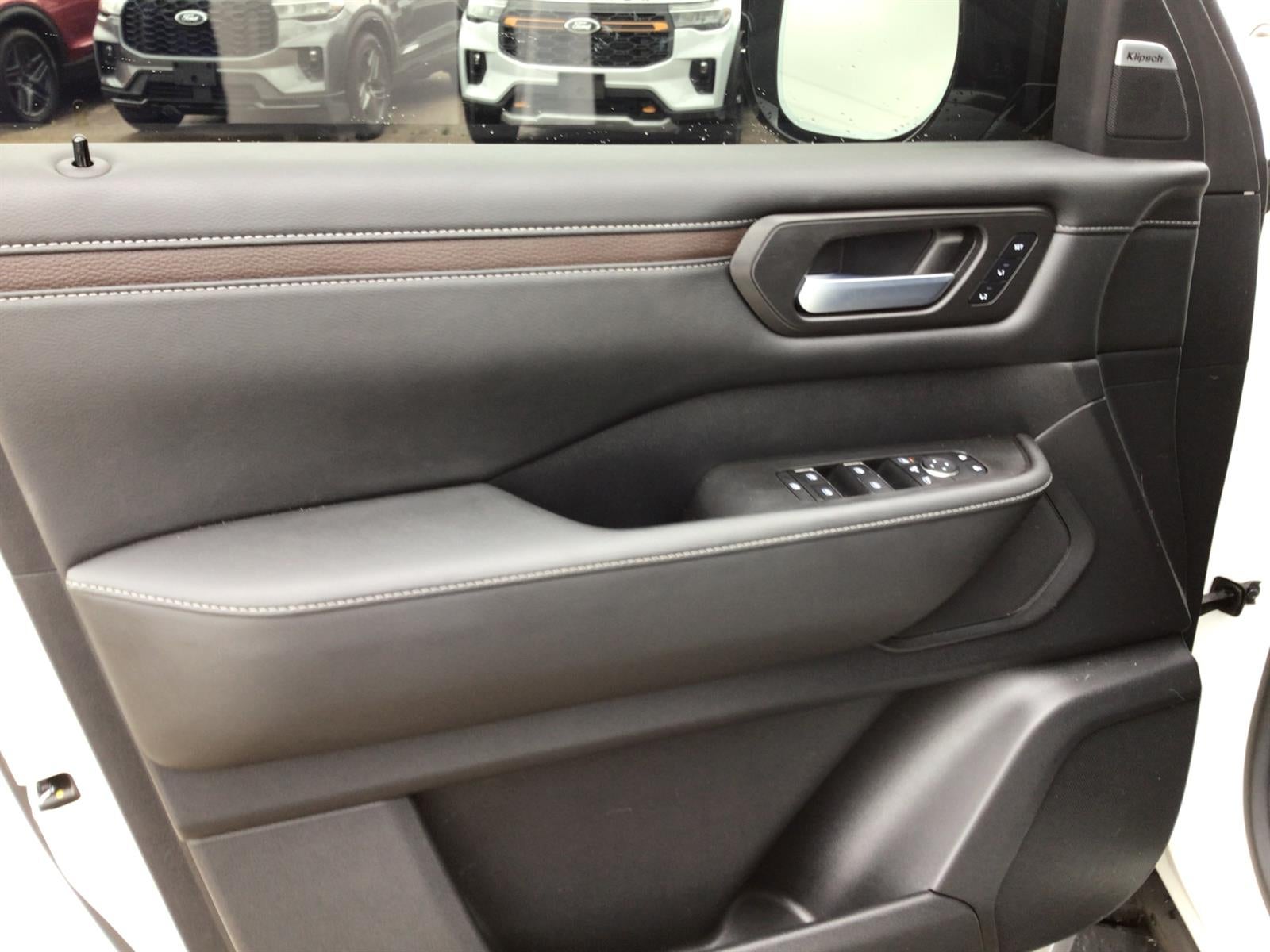2025 Nissan Armada SL