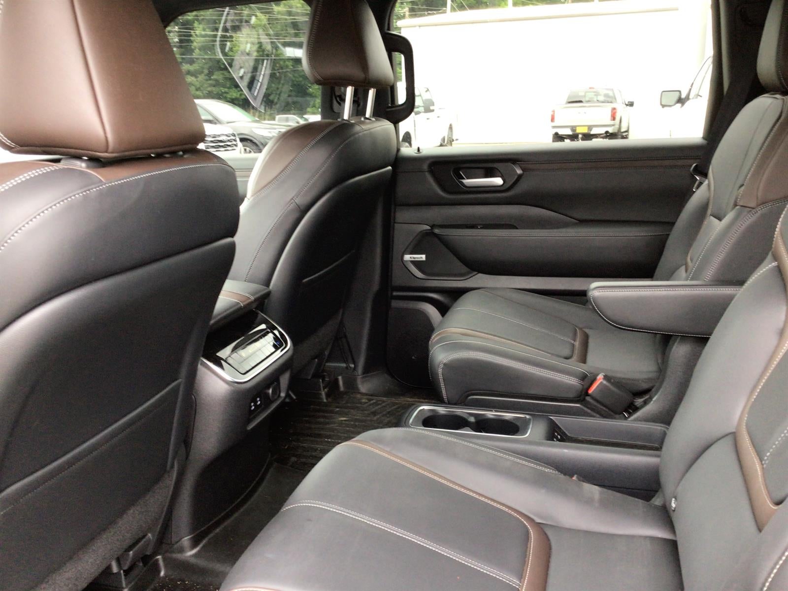 2025 Nissan Armada SL