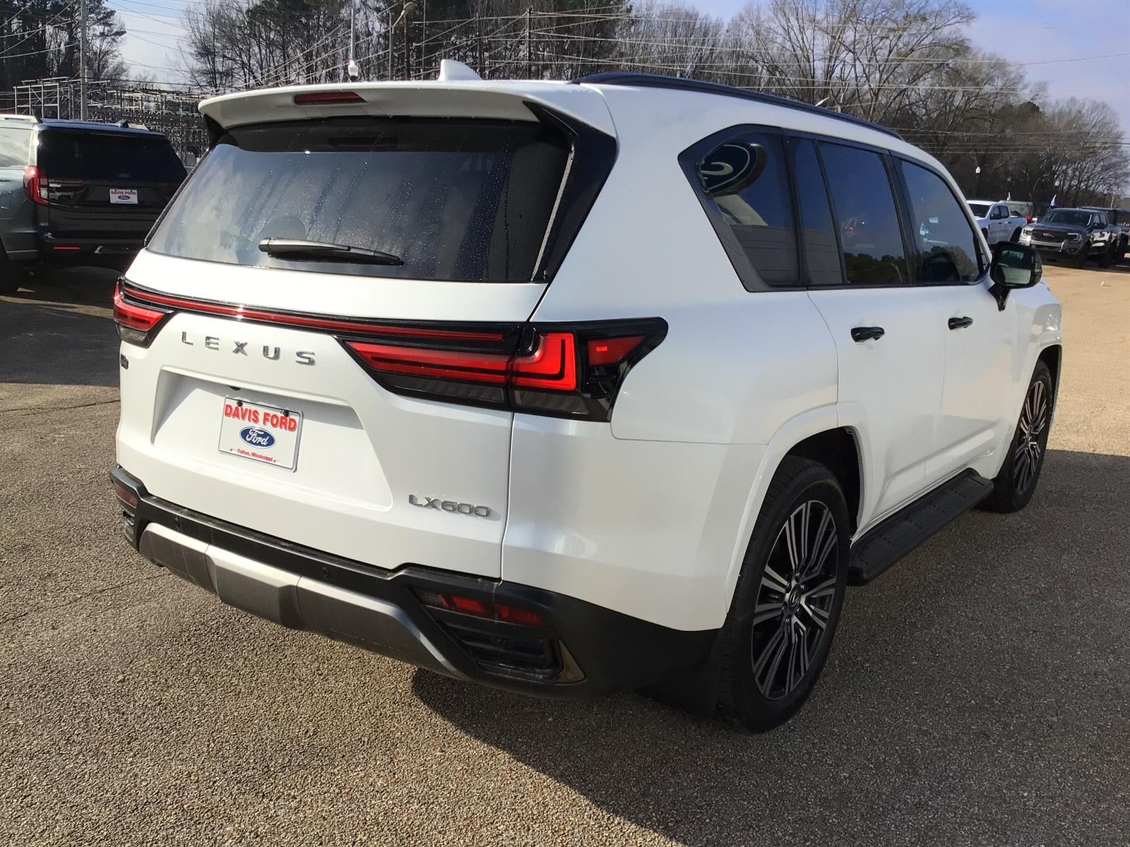 2025 Lexus LX 600 Luxury