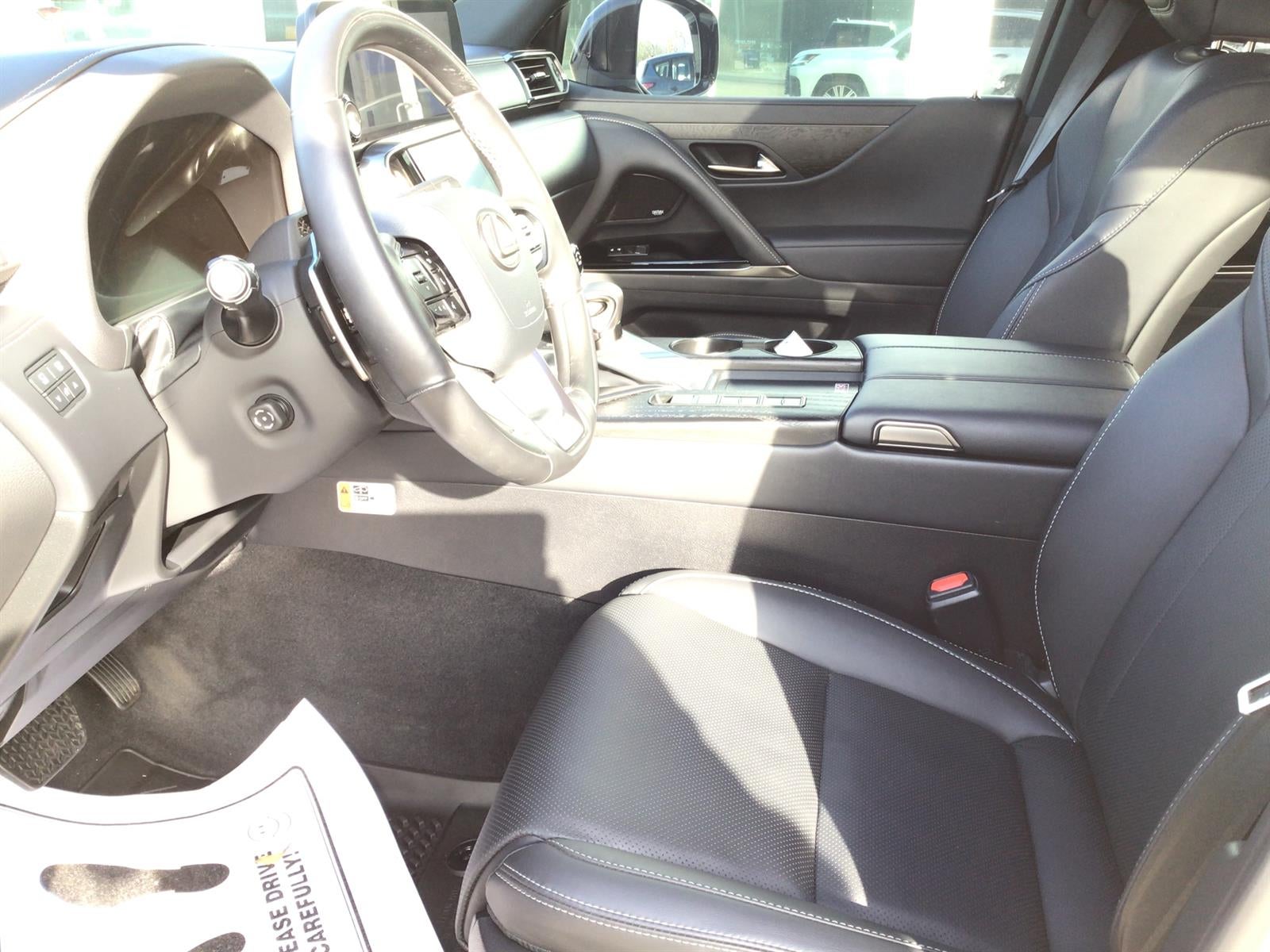 2025 Lexus LX 600 Luxury